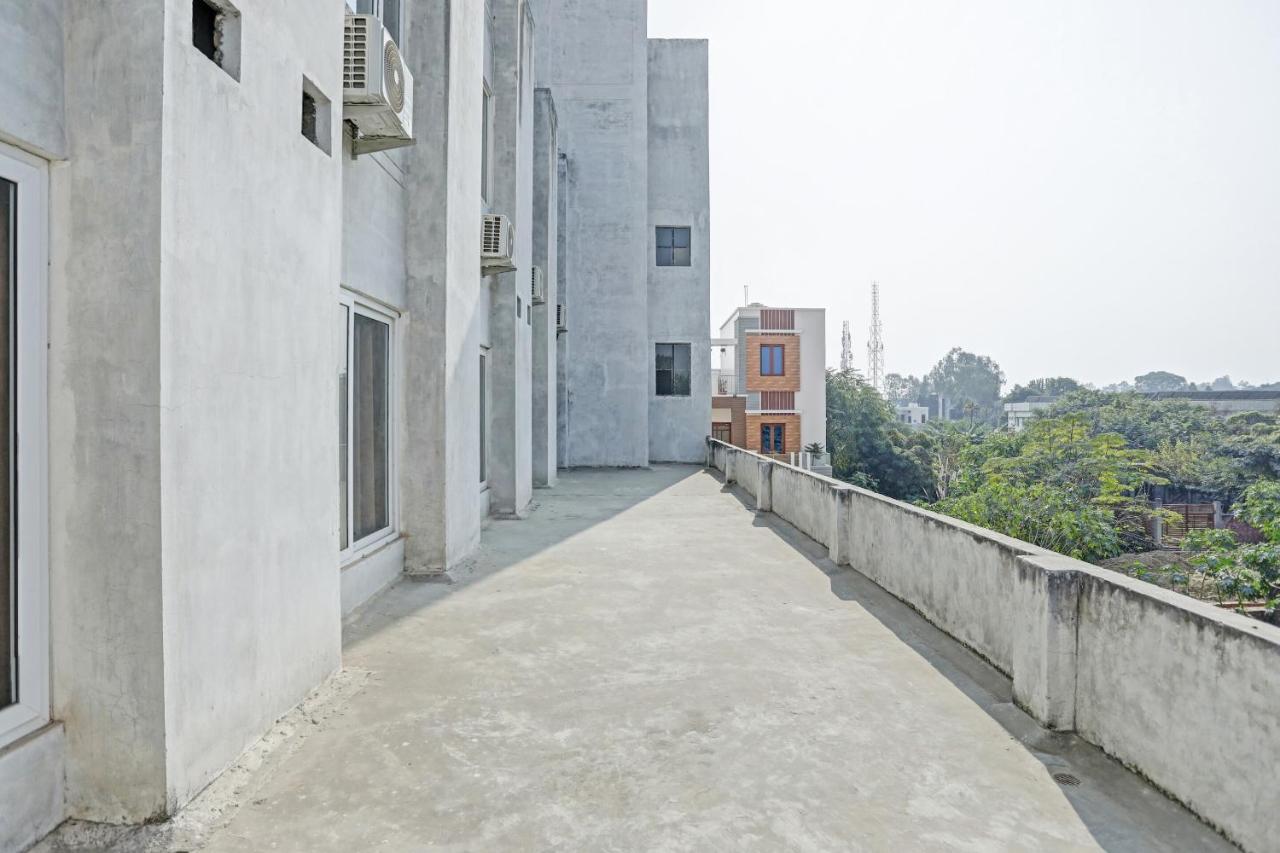 Oyo Flagship 80971 The Lime Tree Bareilly Buitenkant foto