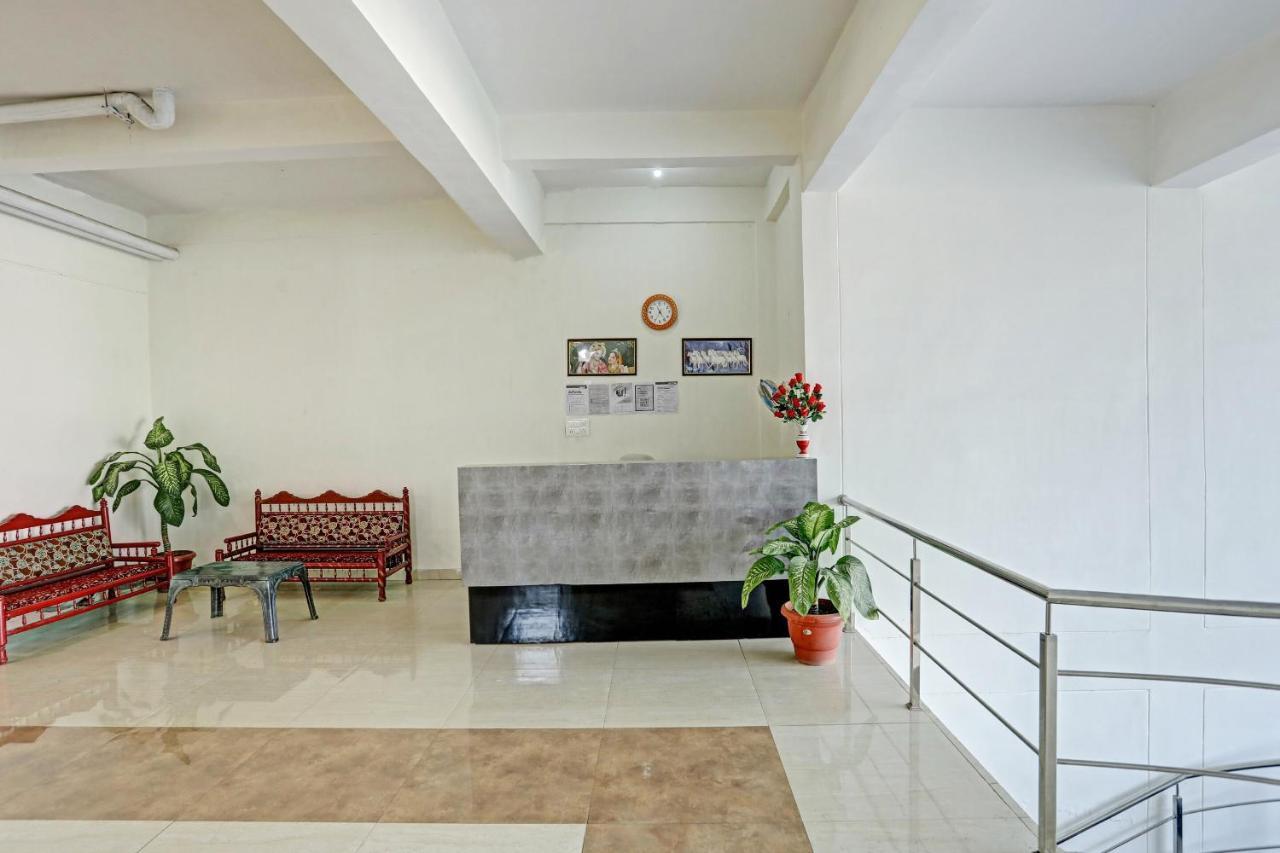 Oyo Flagship 80971 The Lime Tree Bareilly Buitenkant foto