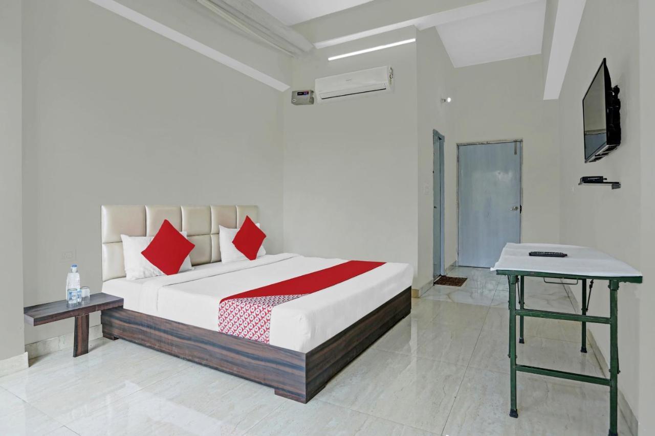Oyo Flagship 80971 The Lime Tree Bareilly Buitenkant foto